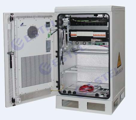China Armário exterior termostático do armário das telecomunicações da parede/montagem de Polo/bateria de Equipemnt com refrigerar do permutador de calor fornecedor